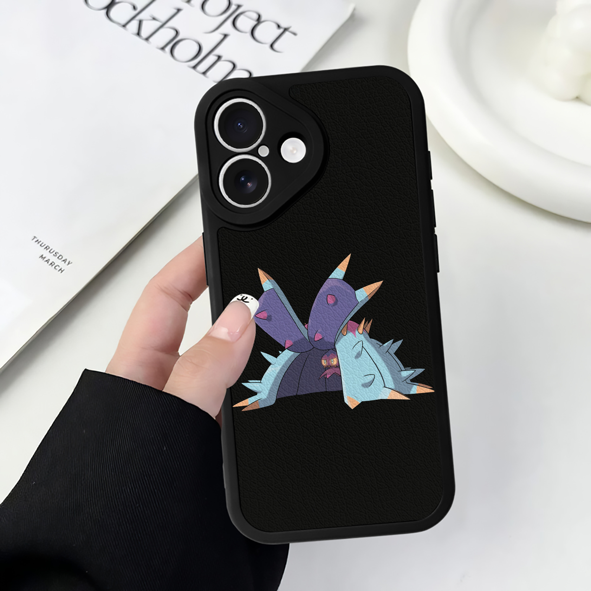 （画像用） ポケットモンスター Pokémon 【iPhone 16シリーズ対応】シリコンスマホケース（レザー調） 材質：シリコン